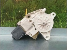 MOTOR ELEVALUNAS DELANTERO IZQUIERDO A2048200142 5 PINS