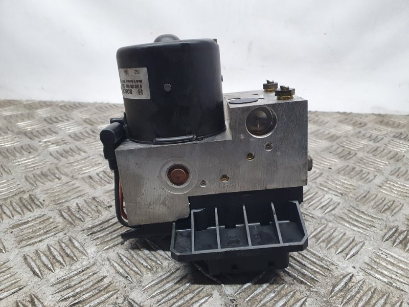 Recambio de abs para mercedes-benz clase e (w210) berlina 230 (210.037) referencia OEM IAM A0034313012 0265217401 