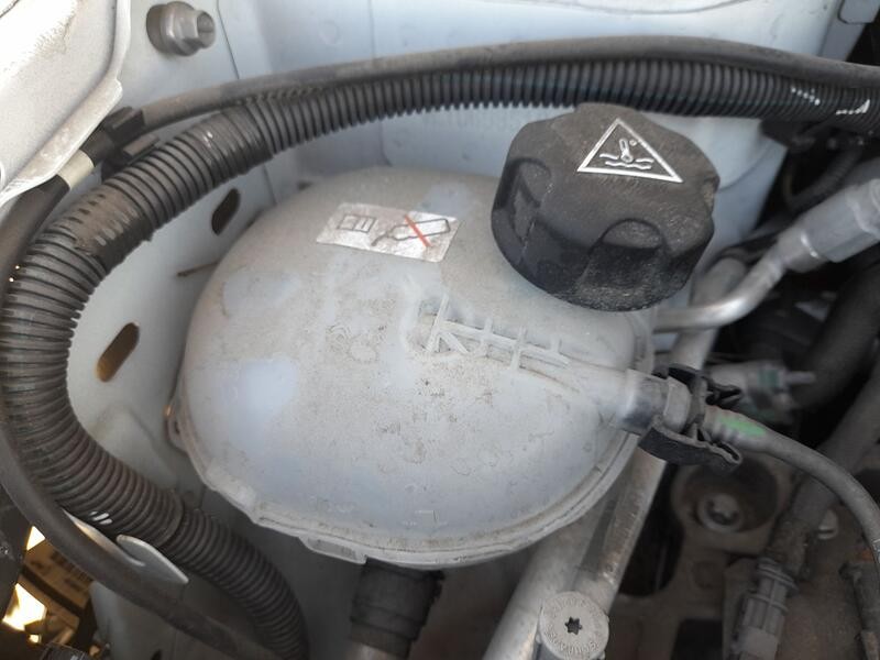 Recambio de deposito expansion para peugeot 208 ii (ub_, up_, uw_, uj_) e-208 referencia OEM IAM 9824198680  