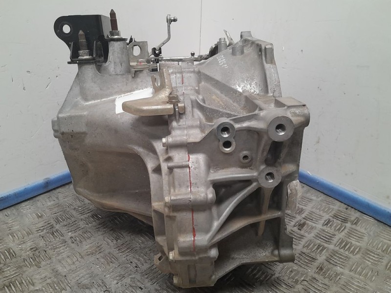 Recambio de caja cambios para mitsubishi asx (ga0w) kaiteki 4wd referencia OEM IAM 2500A296 A0614057 6VELOCIDADES