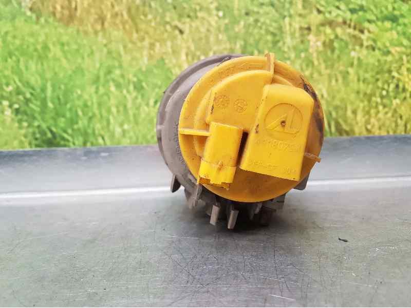 Recambio de faro antiniebla izquierdo para citroën c3 1.4 hdi sx plus referencia OEM IAM 9648947780  