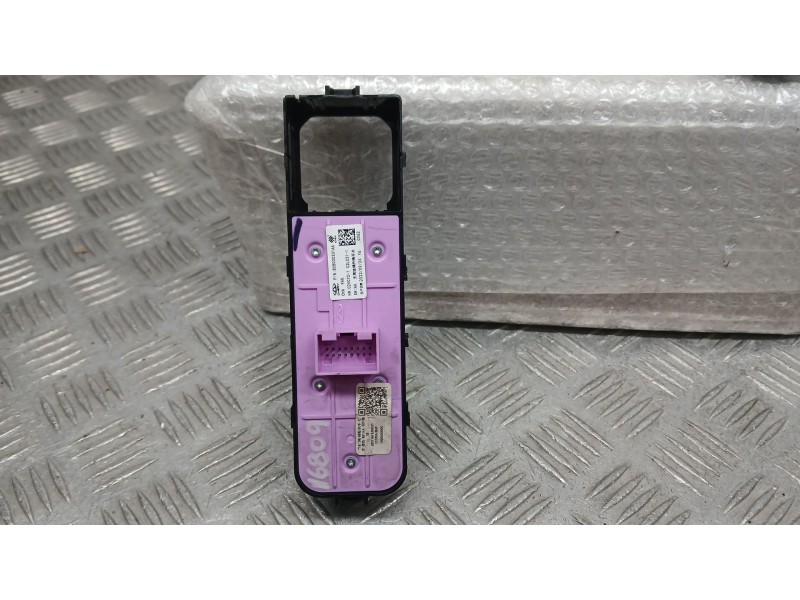 Recambio de mando elevalunas delantero izquierdo para dr dr 6 1.5 lgp referencia OEM IAM 808000331AA  