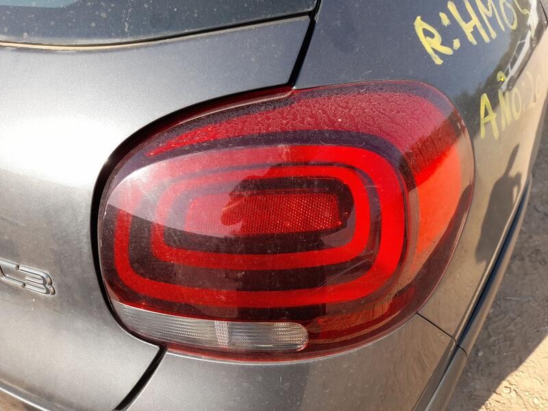 Recambio de piloto trasero derecho para citroën c3 iii (sx) 1.2 vti 82 referencia OEM IAM 9812257480  