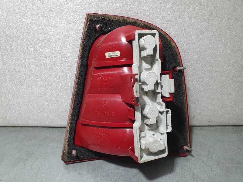 Recambio de piloto trasero izquierdo para skoda octavia berlina (1u2) ambiente referencia OEM IAM 1U6945095  