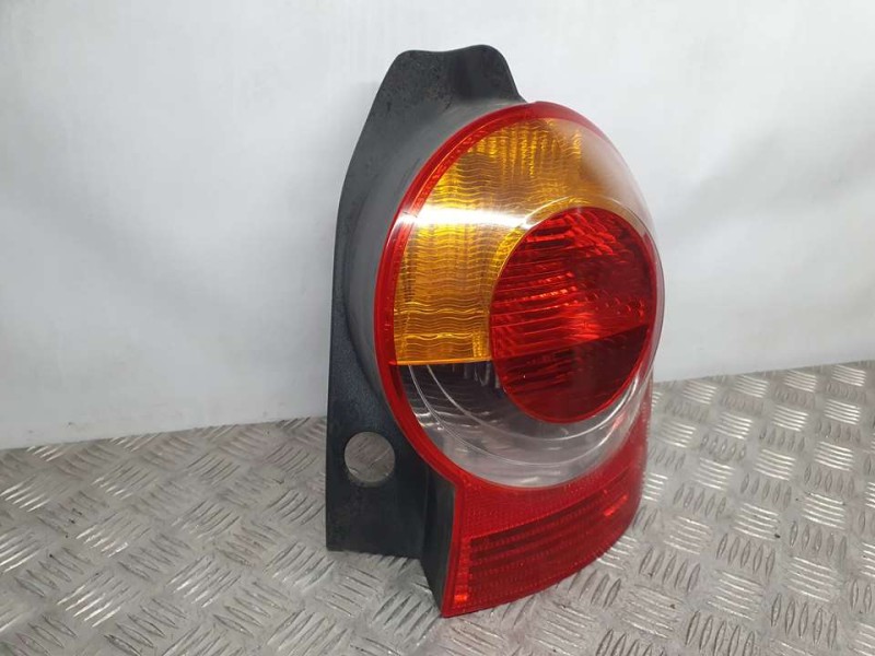 Recambio de piloto trasero derecho para renault modus confort dynamique referencia OEM IAM 8200212204  