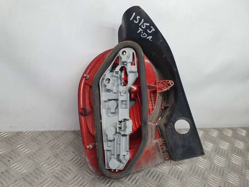 Recambio de piloto trasero derecho para renault modus confort dynamique referencia OEM IAM 8200212204  