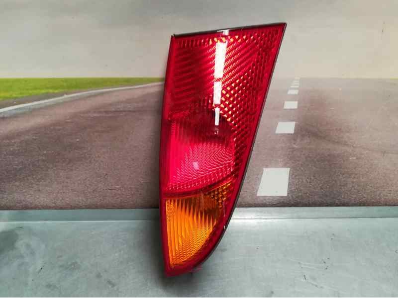 Recambio de piloto trasero derecho para ford focus berlina (cak) referencia OEM IAM CW170R  