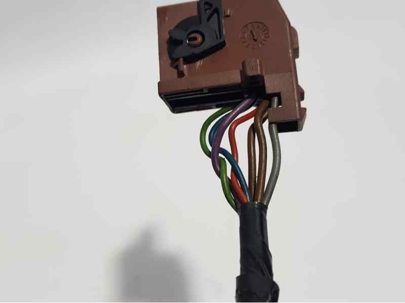 Recambio de retrovisor izquierdo para peugeot 407 st confort referencia OEM IAM   ELECTRICO 7 CABLES