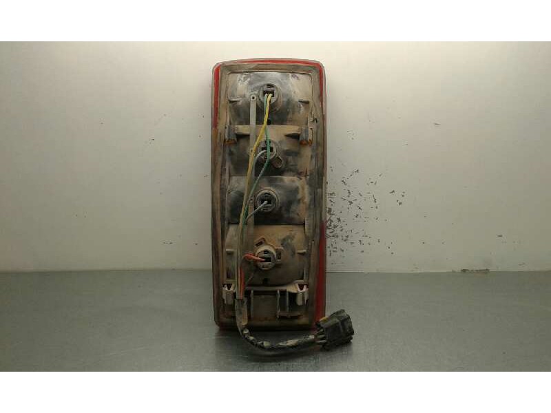 Recambio de piloto trasero izquierdo para leyland daf 200 referencia OEM IAM   
