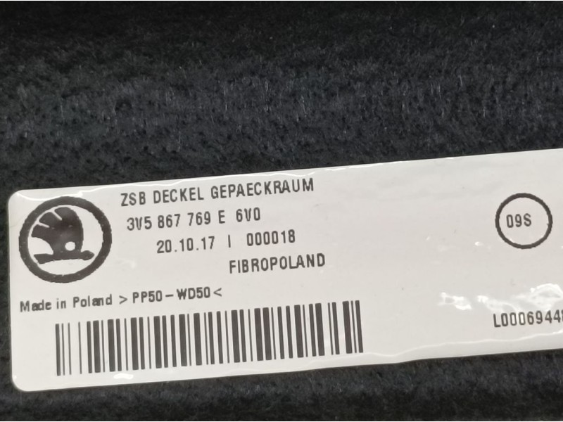 Recambio de bandeja trasera para skoda superb (3v3) active referencia OEM IAM 3V5867769E  ROZADA