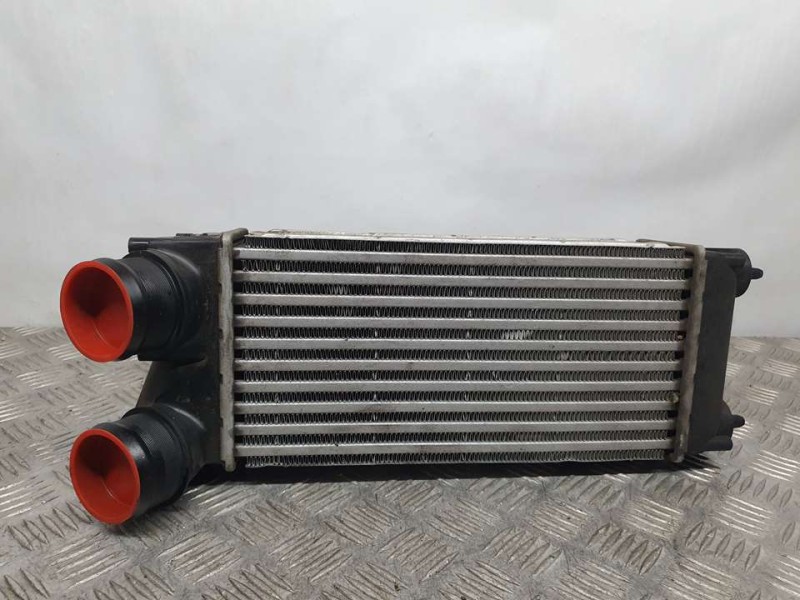 Recambio de intercooler para peugeot 3008 allure referencia OEM IAM 9656503480 992508X VALEO