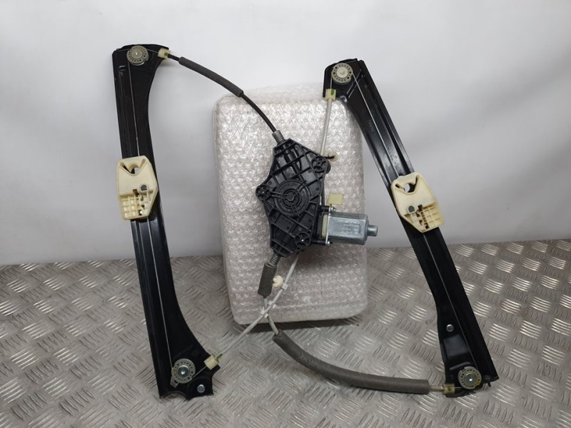 Recambio de elevalunas delantero derecho para skoda superb (3v3) active referencia OEM IAM SIN REF  ELECTRICO 2 PINES
