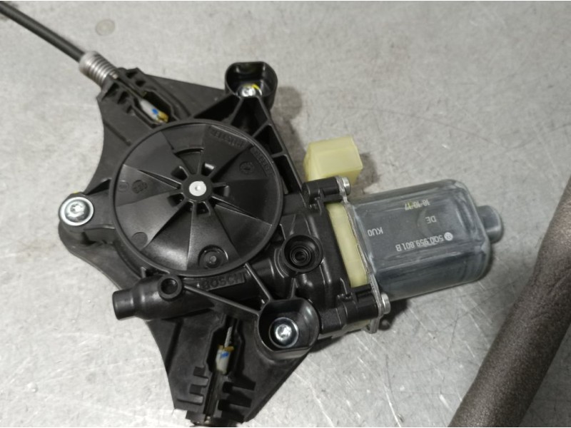 Recambio de elevalunas delantero izquierdo para skoda superb (3v3) active referencia OEM IAM 3V0837461A  ELECTRICO