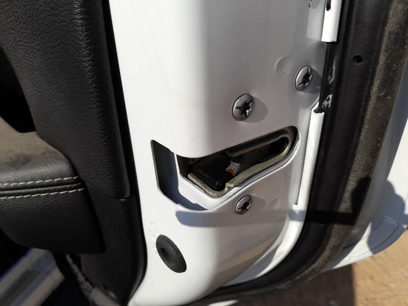 Recambio de cerradura puerta trasera derecha para jeep gladiator pick-up (jt_) 3.0 d 4wd referencia OEM IAM 68282962AA  