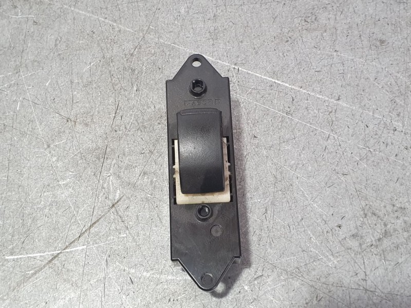 Recambio de mando elevalunas trasero izquierdo para mitsubishi asx (ga0w) kaiteki 4wd referencia OEM IAM MR587944  