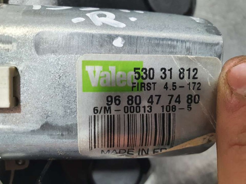 Recambio de motor limpia trasero para peugeot 3008 allure referencia OEM IAM 9680477480 53031812 VALEO