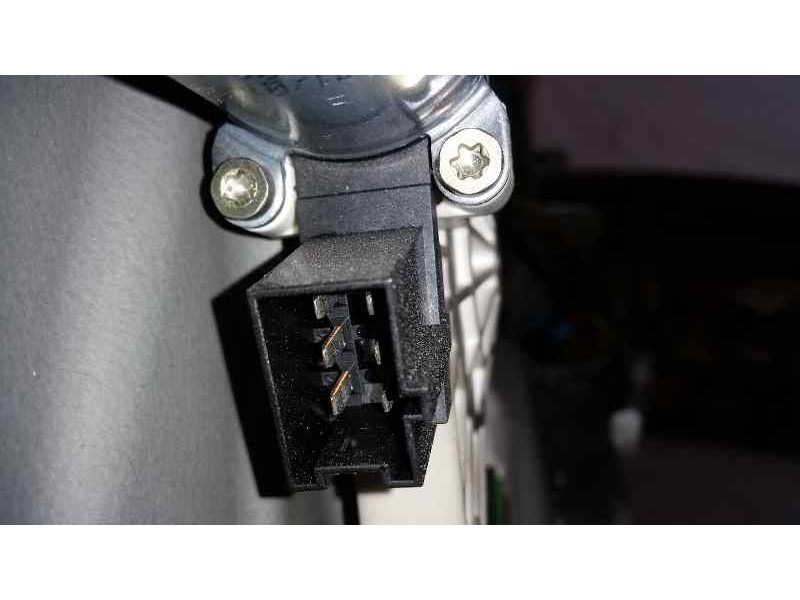Recambio de elevalunas delantero izquierdo para mercedes-benz clase a (w169) a 180 cdi a-edition referencia OEM IAM  6 PINS ELEC