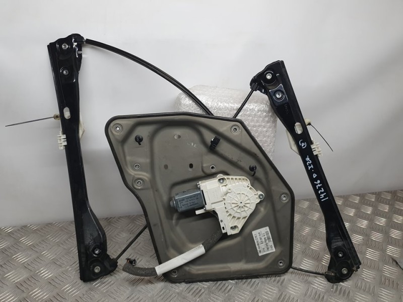 Recambio de elevalunas delantero izquierdo para skoda superb combi (3t5) ambition referencia OEM IAM 3T0837401B  ELECTRICO 2 PIN