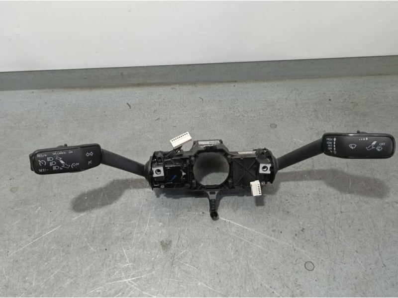 Recambio de mando luces y limpia para skoda superb (3v3) active referencia OEM IAM 5Q0953521EM  