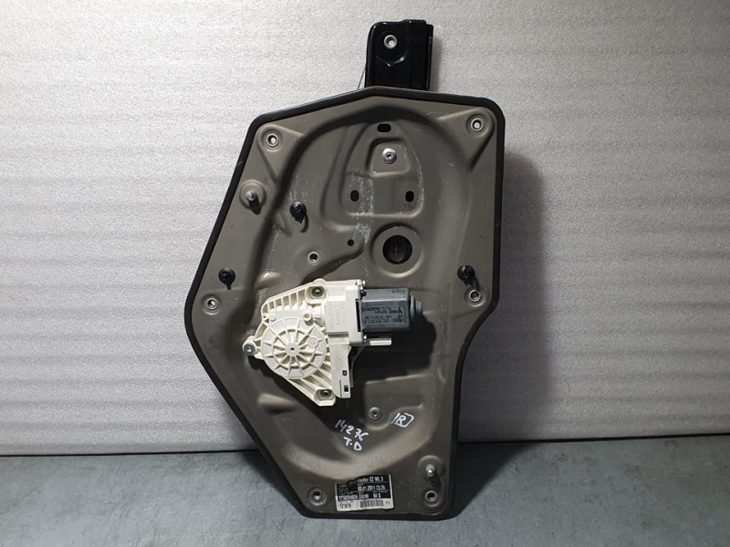 Recambio de elevalunas trasero derecho para skoda superb combi (3t5) ambition referencia OEM IAM 3T5839402A  ELECTRICO 2 PINES