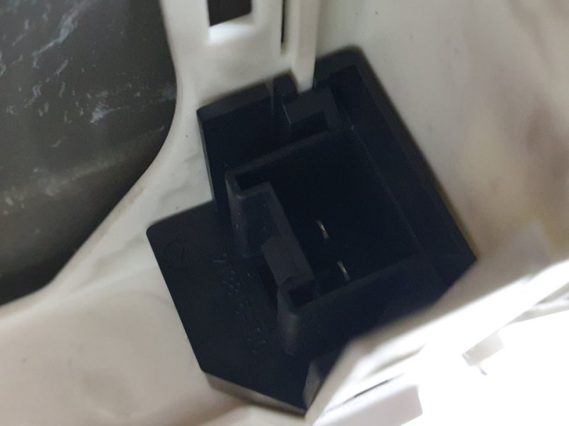 Recambio de elevalunas trasero derecho para skoda superb combi (3t5) ambition referencia OEM IAM 3T5839402A  ELECTRICO 2 PINES