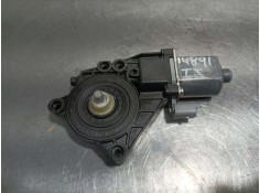 MOTOR ELEVALUNAS TRASERO IZQUIERDO 834501P000 0130822639 BOSCH