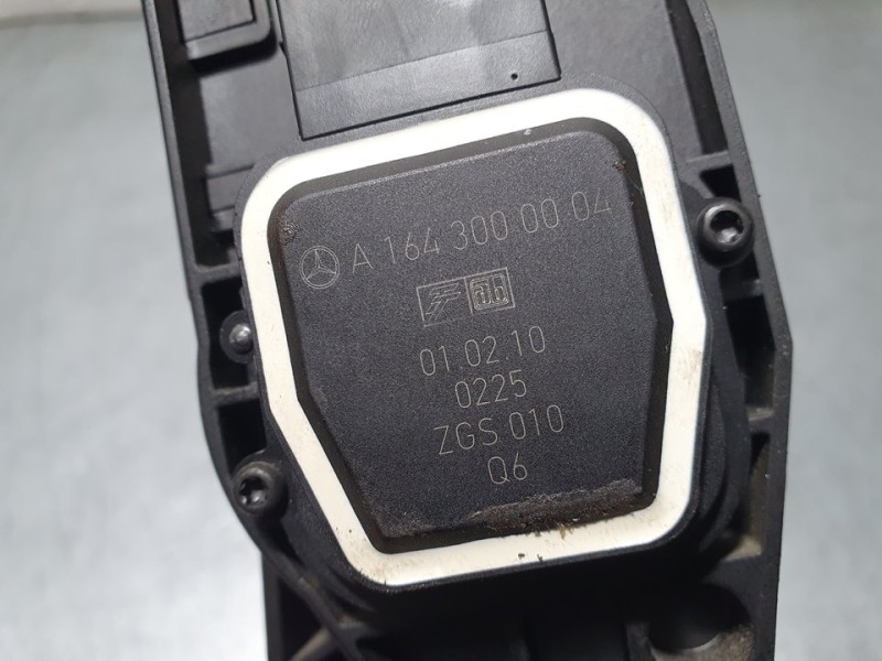 Recambio de potenciometro pedal para mercedes-benz clase m (w164) ml 300 cdi be 4-matic (164.121) referencia OEM IAM A1643000004