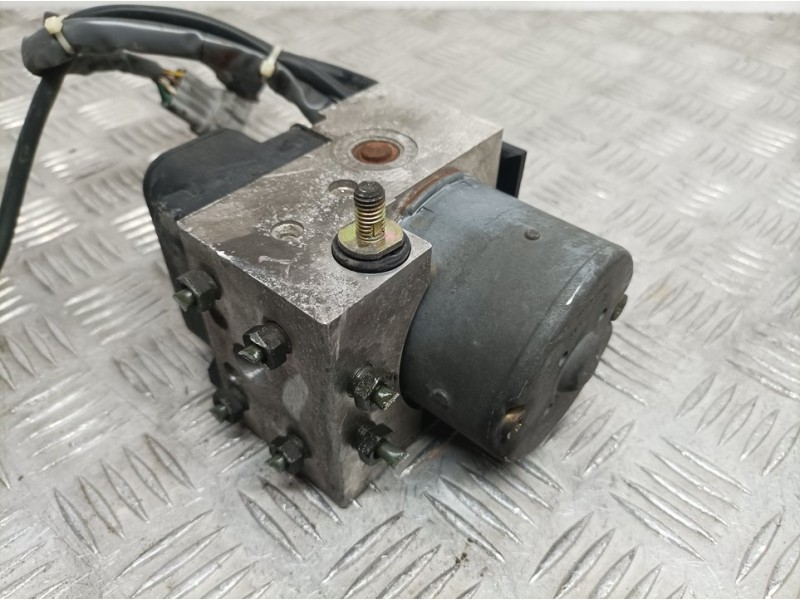 Recambio de abs para nissan primera berlina (p11) slx referencia OEM IAM 476002F000 0265214411 BOSCH