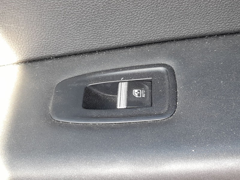 Recambio de mando elevalunas delantero derecho para renault captur ii (hf_) 1.0 tce 90 eco-g (hfm6) referencia OEM IAM 254013877