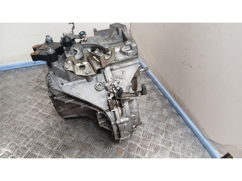 Recambio de caja cambios para fiat tipo ii (357) fam lounge referencia OEM IAM 563563547 2069597 6 VELOCIDADES