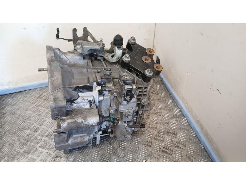 Recambio de caja cambios para fiat tipo ii (357) fam lounge referencia OEM IAM 563563547 2069597 6 VELOCIDADES