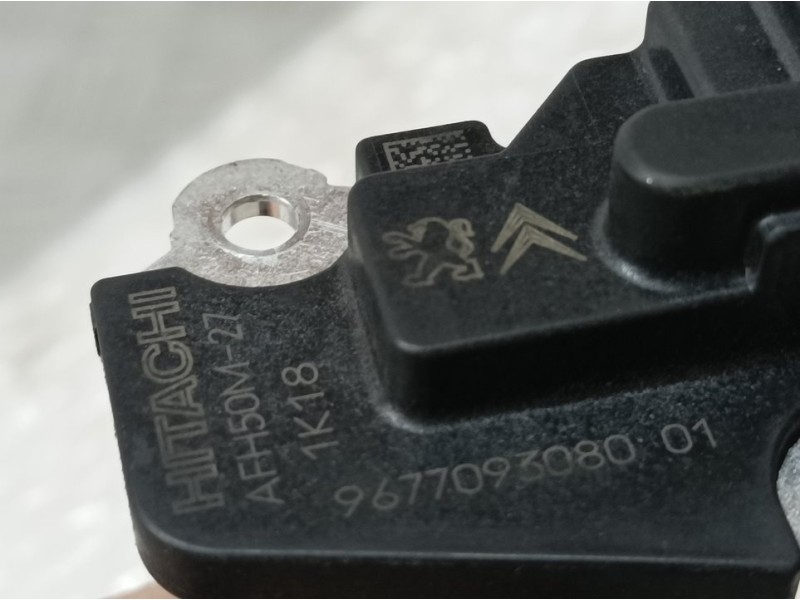 Recambio de caudalimetro para peugeot expert furgón pro standar referencia OEM IAM 9677093080 AFH50M27 HITACHI