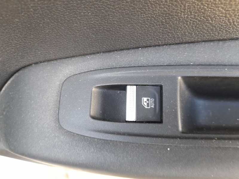 Recambio de mando elevalunas trasero derecho para renault captur ii (hf_) 1.0 tce 90 eco-g (hfm6) referencia OEM IAM 254218388R 