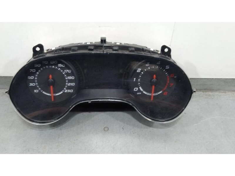 Recambio de cuadro instrumentos para fiat tipo ii (357) fam lounge referencia OEM IAM 00521015330 a2c17819000/ 52101533 mopar