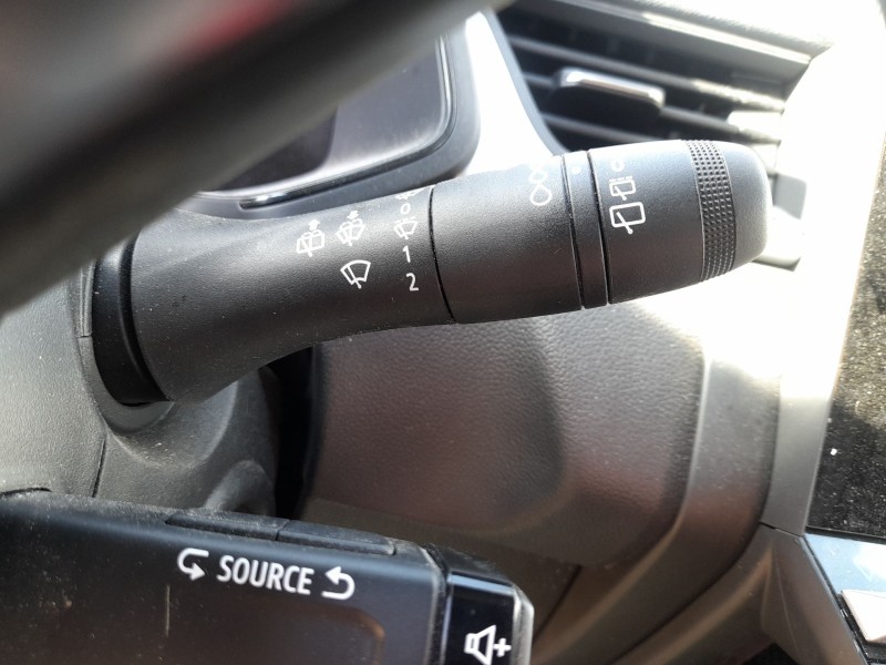 Recambio de mando luces y limpia para renault captur ii (hf_) 1.0 tce 90 eco-g (hfm6) referencia OEM IAM 255678675R  