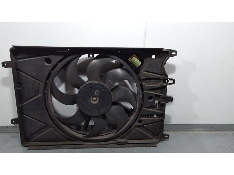 Recambio de electroventilador para fiat tipo ii (357) fam lounge referencia OEM IAM dt22300088200f 52052600 / 00520526290 mopar