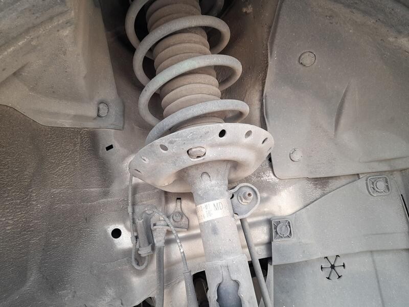 Recambio de amortiguador delantero derecho para honda insight (ze_) 1.3 ima (ze28, ze2) referencia OEM IAM 51611TM8G01  