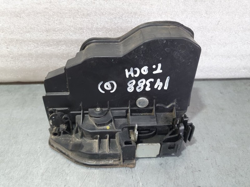 Recambio de cerradura puerta trasera derecha para bmw serie 7 (f01/f02) 730d referencia OEM IAM 7202148  