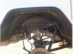 PLASTICO PASE RUEDA TRAS. DCH. 68368282AA 