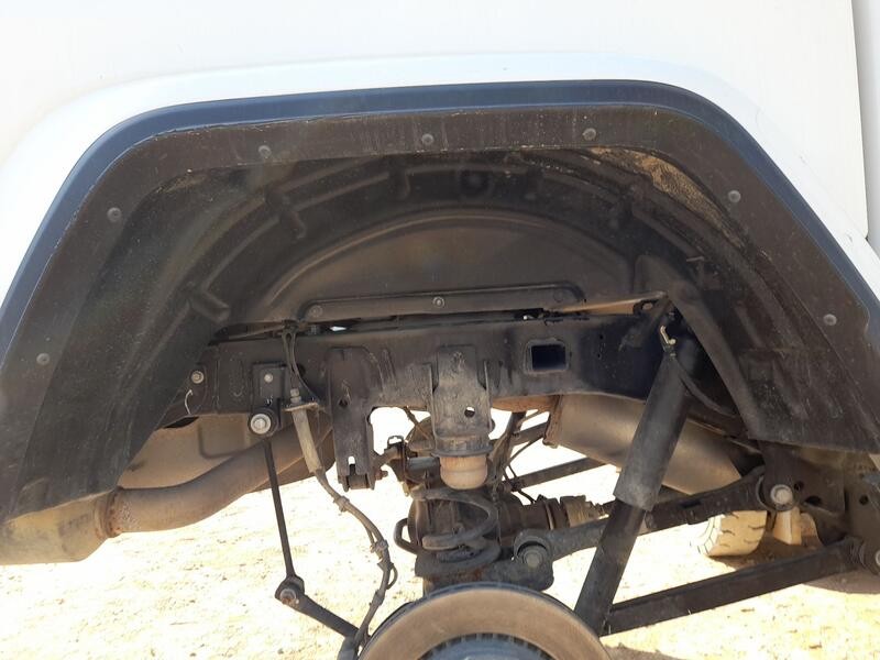 Recambio de plastico pase rueda tras. dch. para jeep gladiator pick-up (jt_) 3.0 d 4wd referencia OEM IAM 68368282AA  