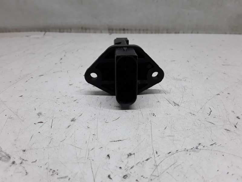 Recambio de caudalimetro para opel omega b 2.5 turbodiesel (x 25 td / u 25 td / l93) referencia OEM IAM F00C262023  