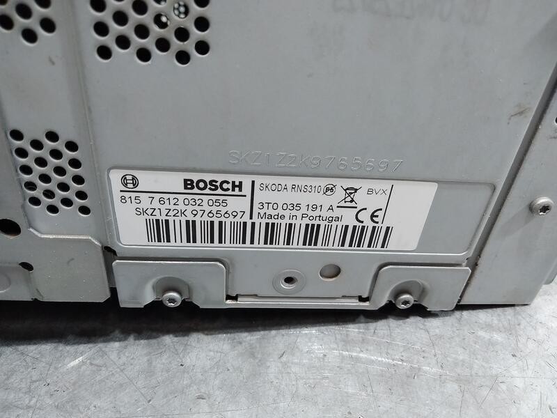 Recambio de sistema navegacion gps para skoda superb combi (3t5) ambition referencia OEM IAM 3t0035191a 8157612032055 Bosch