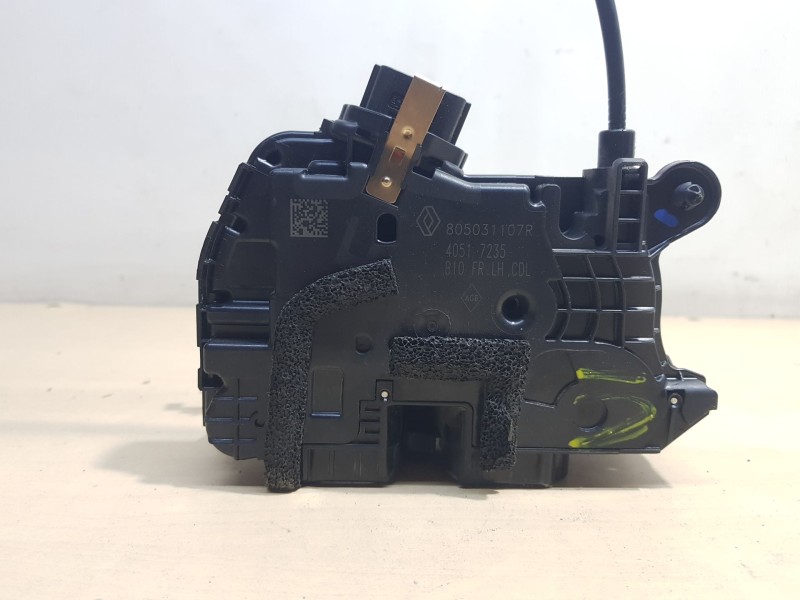 Recambio de cerradura puerta delantera izquierda para renault zoe ze 0 referencia OEM IAM 805031107R  