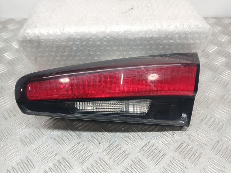 Recambio de piloto trasero derecho para fiat tipo ii (357) fam lounge referencia OEM IAM 520939180E INTERIOR ROZADO 320B001442