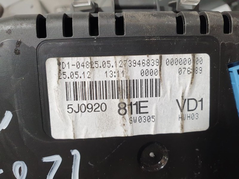 Recambio de cuadro instrumentos para skoda fabia (5j2 ) ambition referencia OEM IAM 5J0920811E A2C53425973 VDO