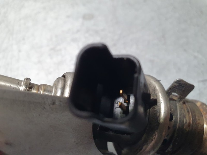 Recambio de inyector adblue para opel combo cargo (e) edition referencia OEM IAM 9813930180 J285B03917 