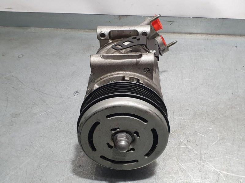 Recambio de compresor aire acondicionado para citroën c5 aircross feel referencia OEM IAM 982752918002 211335372 VALEO
