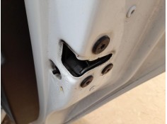 CERRADURA PUERTA TRASERA DERECHA 825034093R 