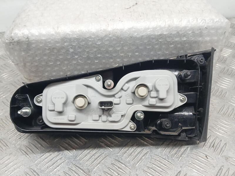 Recambio de piloto trasero izquierdo para fiat tipo ii (357) fam lounge referencia OEM IAM 520939190E INTERIOR ROZADO 320B001441