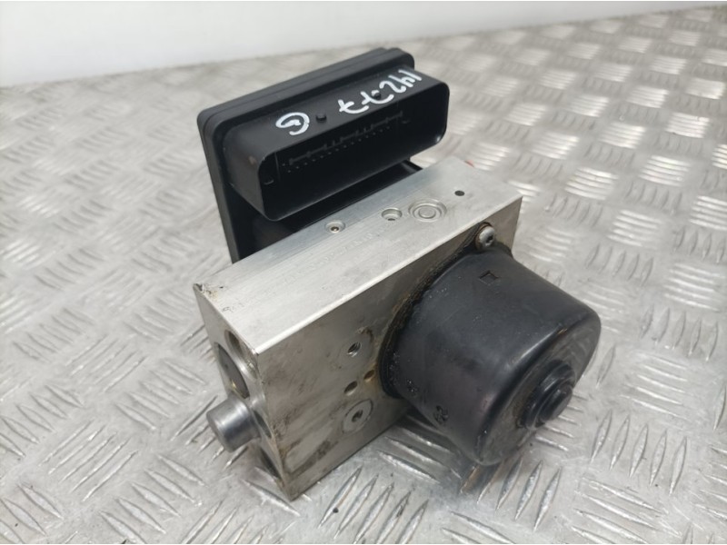 Recambio de abs para ssangyong rodius xdi referencia OEM IAM 489402130 0621020240 ATE